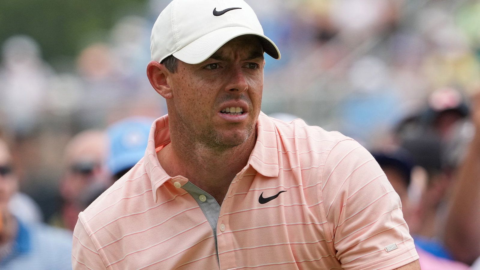 WATCH: Rory McIlroy makes an 8 (!) on a par-4 at Travelers Championship